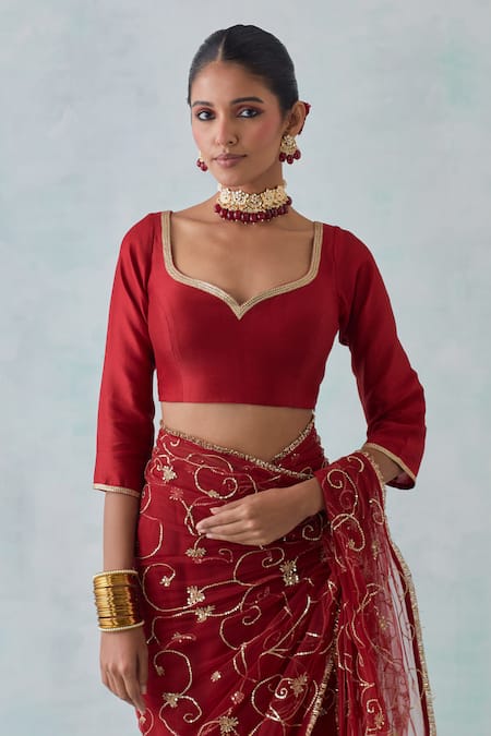 Ikshita Choudhary Red Net, Chanderi, Satin Sequins, Embroidery Floral Hand Saree With Blouse at Aza Fashions Ikshita Choudhary_Red Net, Chanderi, Satin Sequins, Embroidery Floral Hand Saree With Blouse _at_Aza_Fashions