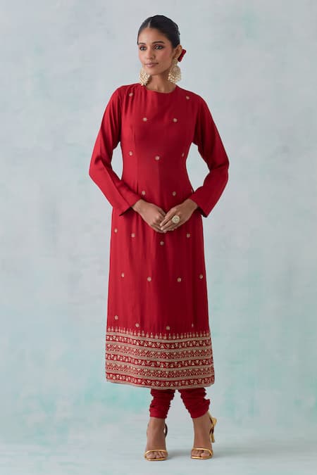Ikshita Choudhary_Red Tissue, Cotton Embroidery, Sequins High Neck Hand Straight Kurta Set _Online_at_Aza_Fashions
