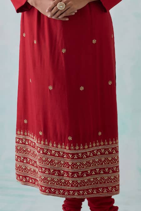 Shop_Ikshita Choudhary_Red Tissue, Cotton Embroidery, Sequins High Neck Hand Straight Kurta Set _Online_at_Aza_Fashions