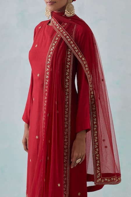 Ikshita Choudhary_Red Tissue, Cotton Embroidery, Sequins High Neck Hand Straight Kurta Set _at_Aza_Fashions