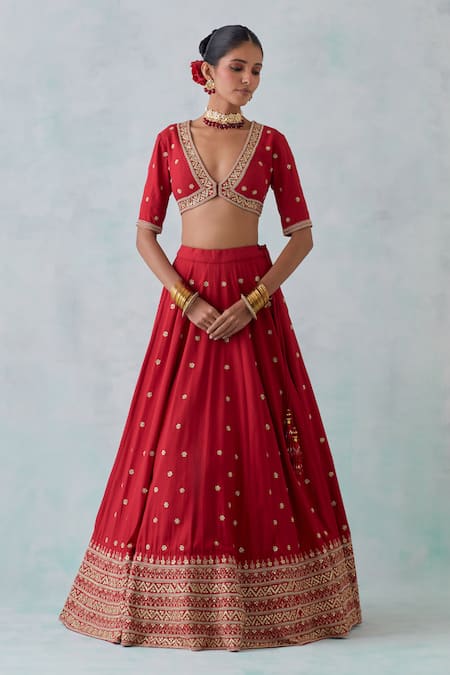 Ikshita Choudhary_Red Tissue, Organza, Cotton Sequins, Embroidery Plunge Hand Bridal Lehenga Set _Online_at_Aza_Fashions