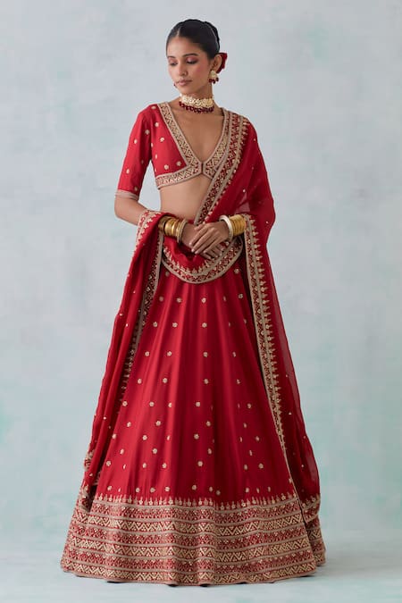 Shop_Ikshita Choudhary_Red Tissue, Organza, Cotton Sequins, Embroidery Plunge Hand Bridal Lehenga Set _Online_at_Aza_Fashions