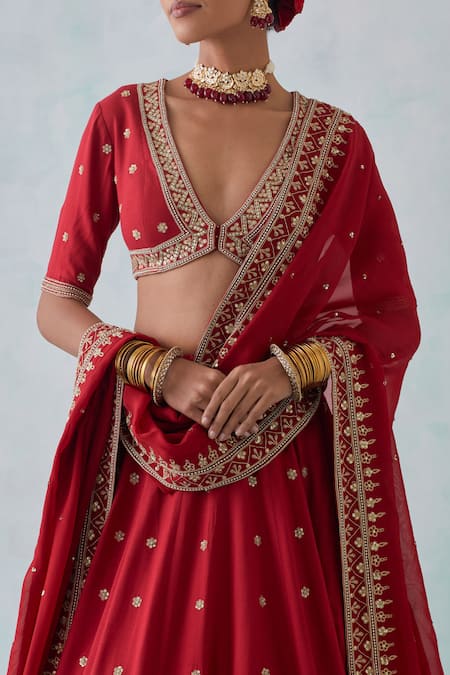 Ikshita Choudhary_Red Tissue, Organza, Cotton Sequins, Embroidery Plunge Hand Bridal Lehenga Set _at_Aza_Fashions