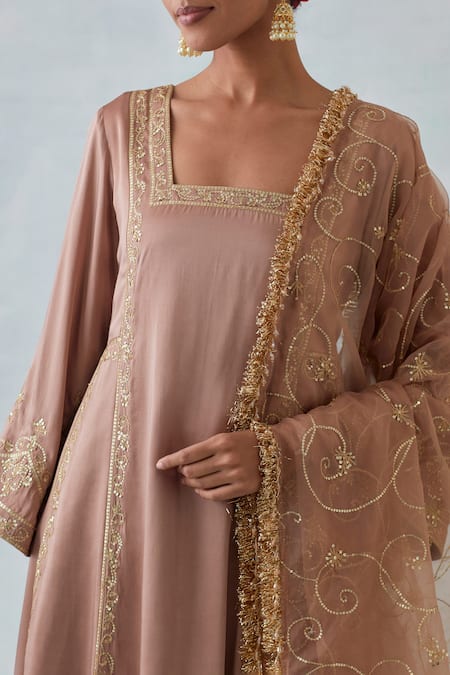 Ikshita Choudhary Beige Satin, Organza Sequins, Embroidery Square Neck Hand A-line Kurta Set at Aza Fashions Ikshita Choudhary_Beige Satin, Organza Sequins, Embroidery Square Neck Hand A-line Kurta Set _at_Aza_Fashions