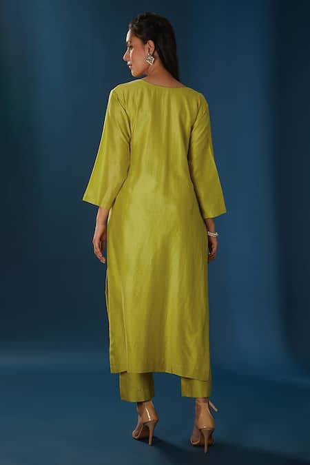 Shop BAIDEHI Green Chanderi, Organza Sequins, Beads Round Neck Embroidered Kurta Pant Set at Aza Fashions Shop_BAIDEHI_Green Chanderi, Organza Sequins, Beads Round Neck Embroidered Kurta Pant Set _at_Aza_Fashions