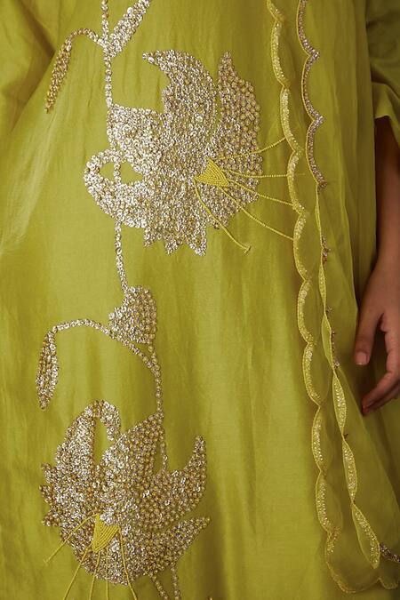 Buy BAIDEHI Green Chanderi, Organza Sequins, Beads Round Neck Embroidered Kurta Pant Set Online at Aza Fashions Buy_BAIDEHI_Green Chanderi, Organza Sequins, Beads Round Neck Embroidered Kurta Pant Set _Online_at_Aza_Fashions