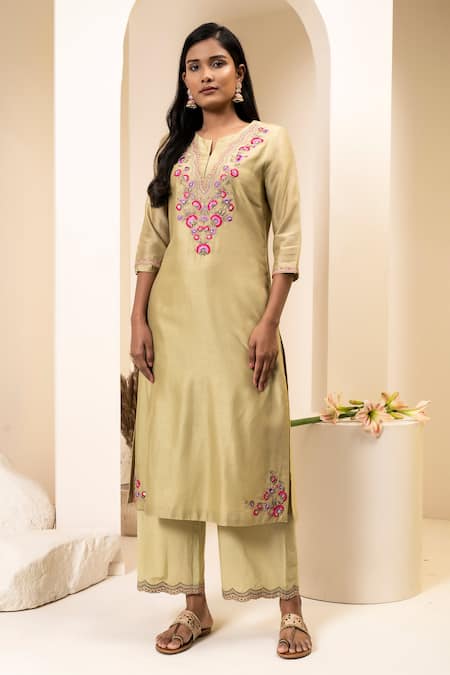 Buy_Suvastram_Green Chanderi Silk, Cotton Embroidery Split V-neck Floral Kurta With Palazzo _Online_at_Aza_Fashions