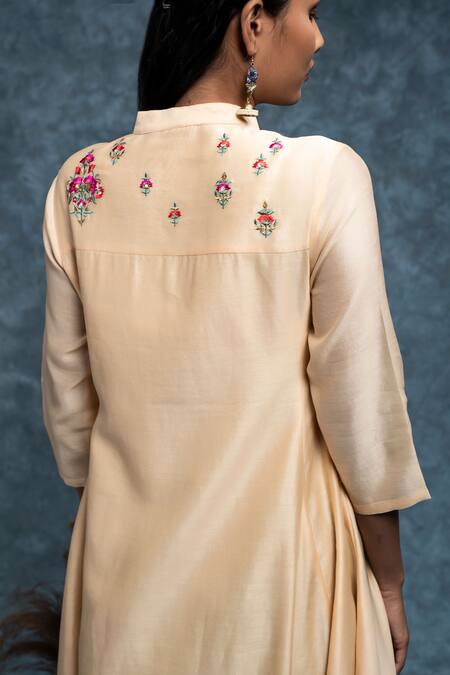 Buy_Suvastram_Peach Chanderi Silk, Floral Emroidered Front Open Drawstring Tunic With Pant 
