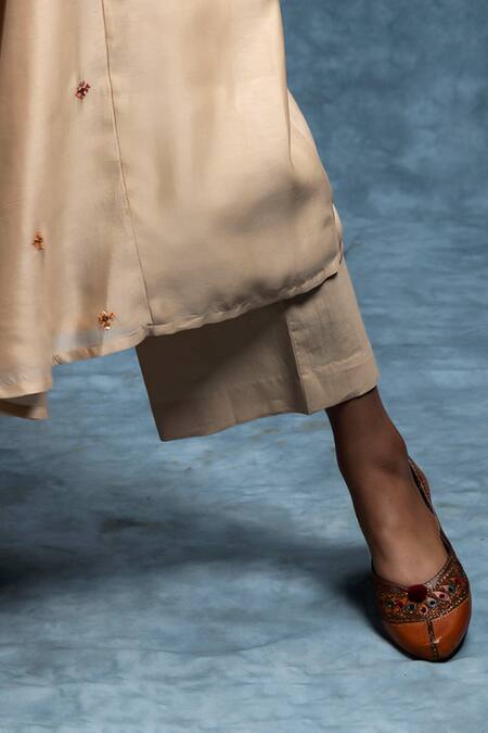 Suvastram Beige Chanderi Silk, Cotton Embroidery Ditsy Centre Panelled Kurta With Palazzo Online at Aza Fashions Suvastram_Beige Chanderi Silk, Cotton Embroidery Ditsy Centre Panelled Kurta With Palazzo _Online_at_Aza_Fashions