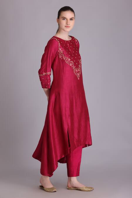 Suvastram_Maroon Viscose, Organza Embroidery Round Floral Assymetrical Kurta And Pant Set _at_Aza_Fashions