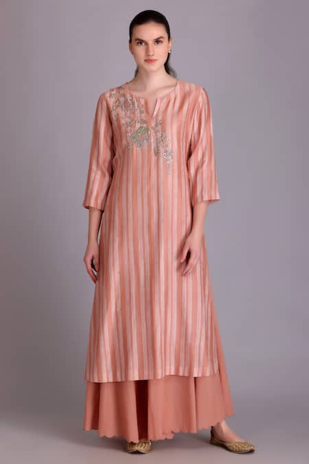 Suvastram Pink Chanderi Silk, Cotton, Organza Geometric Print Straight Kurta And Palazzo Set Online at Aza Fashions Suvastram_Pink Chanderi Silk, Cotton, Organza Geometric Print Straight Kurta And Palazzo Set _Online_at_Aza_Fashions