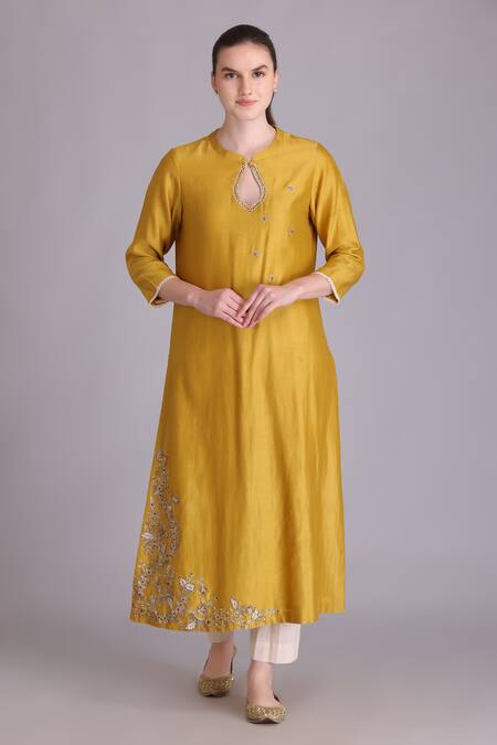 Suvastram_Yellow Chanderi Silk, Cotton Embroidery, Tassels Straight Kurta And Pant Set _Online_at_Aza_Fashions