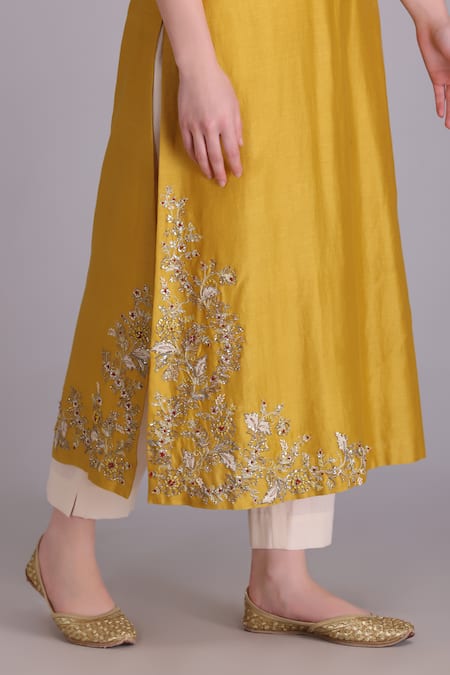 Suvastram_Yellow Chanderi Silk, Cotton Embroidery, Tassels Straight Kurta And Pant Set _at_Aza_Fashions