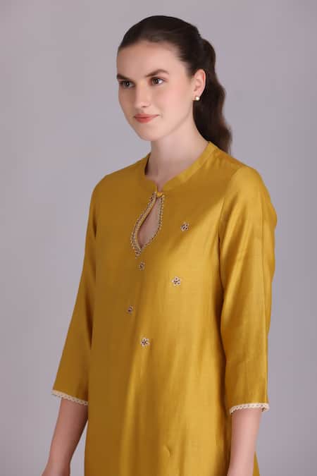 Buy_Suvastram_Yellow Chanderi Silk, Cotton Embroidery, Tassels Straight Kurta And Pant Set 