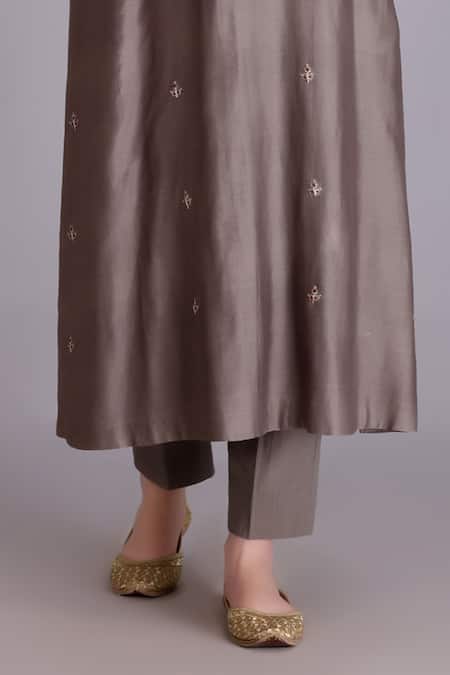 Buy_Suvastram_Grey Chanderi Silk, Cotton Embroidery, Sequins V-neck Kurta Pant Set _Online_at_Aza_Fashions