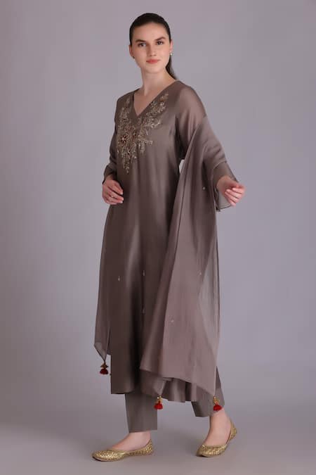 Buy_Suvastram_Grey Chanderi Silk, Cotton Embroidery, Sequins V-neck Kurta Pant Set 