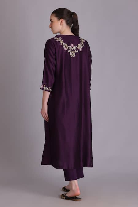 Suvastram Flower Embroidered Kurta Pant Set 