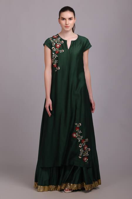 Suvastram_Emerald Green Chanderi Silk, Cotton, Brocade Embroidery, Placed Kurta Skirt Set _Online_at_Aza_Fashions