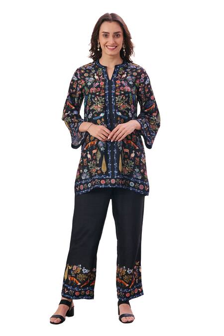 Taroob Black Silk, Linen Embroidery Split V-neck Safari Kurta And Pant Set Online at Aza Fashions Taroob_Black Silk, Linen Embroidery Split V-neck Safari Kurta And Pant Set _Online_at_Aza_Fashions