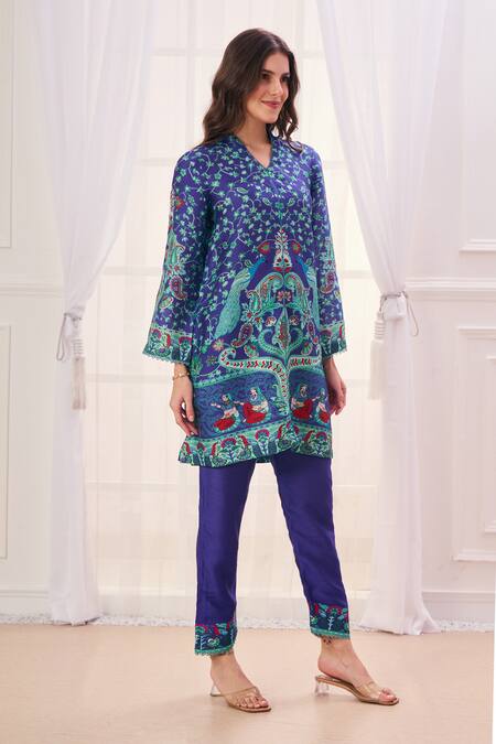 Shop_Taroob_Blue Silk, Linen Embroidery V-neck Mughal Art Print Kurta And Pant Set 