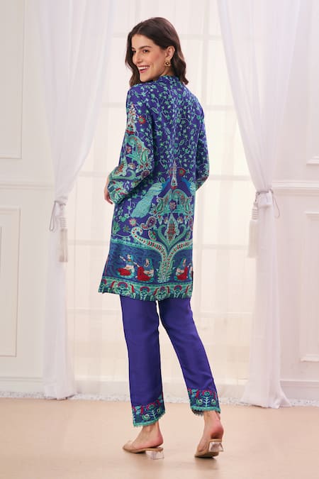 Shop_Taroob_Blue Silk, Linen Embroidery V-neck Mughal Art Print Kurta And Pant Set _at_Aza_Fashions