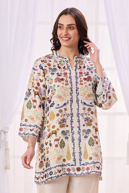 Shop Taroob Cream Silk, Linen Embroidery Split V-neck Safari Work Notched Kurta And Pant Set Shop_Taroob_Cream Silk, Linen Embroidery Split V-neck Safari Work Notched Kurta And Pant Set