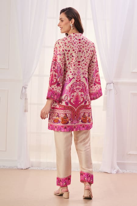 Shop Taroob Cream Silk, Linen Embroidery V-neck Mughal Art Kurta And Pant Set at Aza Fashions Shop_Taroob_Cream Silk, Linen Embroidery V-neck Mughal Art Kurta And Pant Set_at_Aza_Fashions