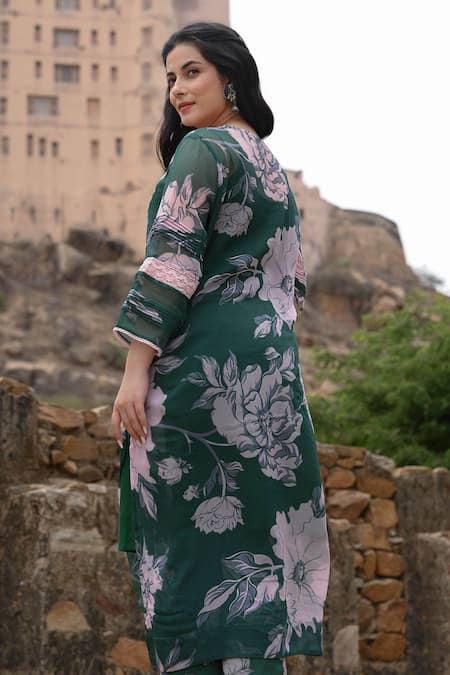 Shop NUHH Green Cotton, Polyester Embroidery, Lace V-neck Floral Print Kurta Set at Aza Fashions Shop_NUHH_Green Cotton, Polyester Embroidery, Lace V-neck Floral Print Kurta Set _at_Aza_Fashions