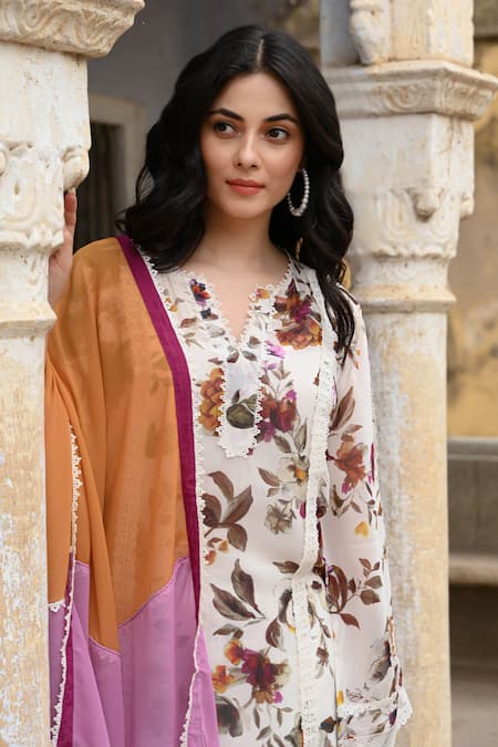 Nuhh_Off White Viscose, Georgette Lace Split V-neck Botanical Print Kurta Set _Online_at_Aza_Fashions