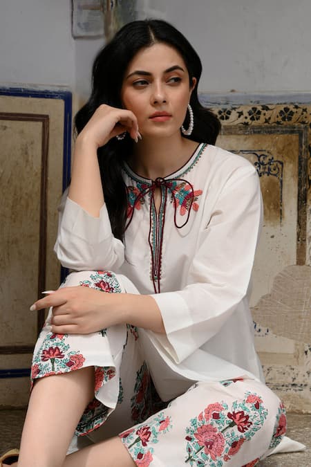 Nuhh White Cotton Beads, Cut Work, Embroidery Keyhole Neck Kurta And Pant Set at Aza Fashions Nuhh_White Cotton Beads, Cut Work, Embroidery Keyhole Neck Kurta And Pant Set _at_Aza_Fashions