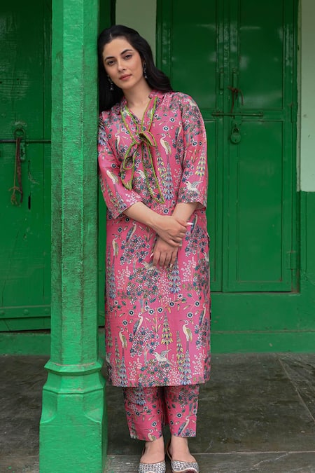 Buy_Nuhh_Pink Viscose Embroidery Collared Flamingo Print Kurta And Pant Set _Online_at_Aza_Fashions