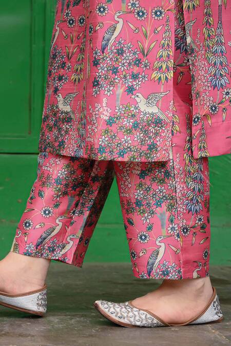 Nuhh_Pink Viscose Embroidery Collared Flamingo Print Kurta And Pant Set _at_Aza_Fashions