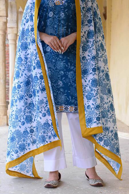 Nuhh_Blue Cotton, Polyester Embroidery V-neck Flora Print Kurta Set _Online_at_Aza_Fashions