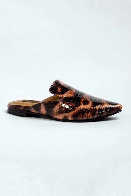Aniket Gupta Brown Textured Leather Slip-on Mules Online at Aza Fashions Aniket Gupta_Brown Textured Leather Slip-on Mules_Online_at_Aza_Fashions