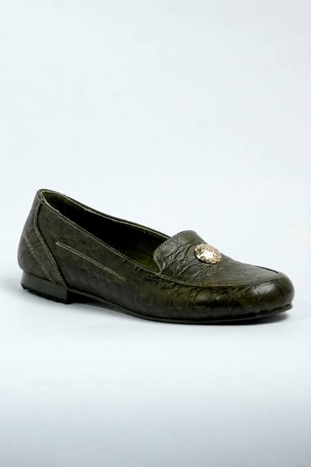 Aniket Gupta Green Maharani Textured Leather Mules Online at Aza Fashions Aniket Gupta_Green Maharani Textured Leather Mules_Online_at_Aza_Fashions