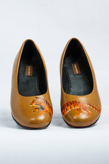 Buy_Aniket Gupta_Brown Tiger Pattern Genuine Leather Mules_Online_at_Aza_Fashions