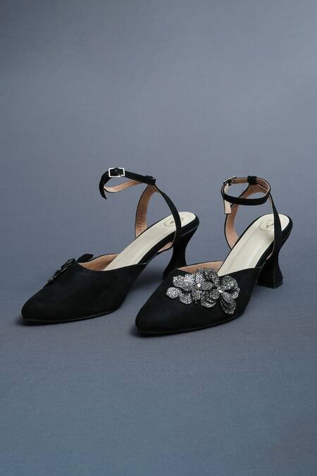 Sana K luxurious Footwear Black Applique Bow Glimmering Bloom Heels at Aza Fashions Sana K luxurious Footwear_Black Applique Bow Glimmering Bloom Heels _at_Aza_Fashions