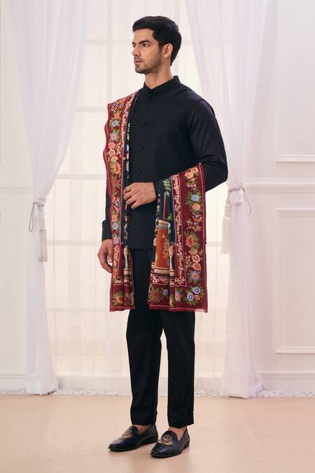 Shop Taroob Black Kalamkari Embroidery Raj Darbar Shawl Online at Aza Fashions Shop_Taroob_Black Kalamkari Embroidery Raj Darbar Shawl_Online_at_Aza_Fashions