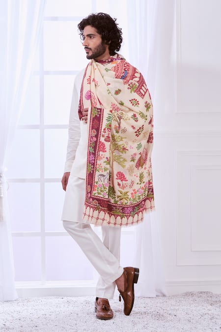 Shop Taroob White Heritage Kalamkaru Embroidered Shawl Online at Aza Fashions Shop_Taroob_White Heritage Kalamkaru Embroidered Shawl_Online_at_Aza_Fashions