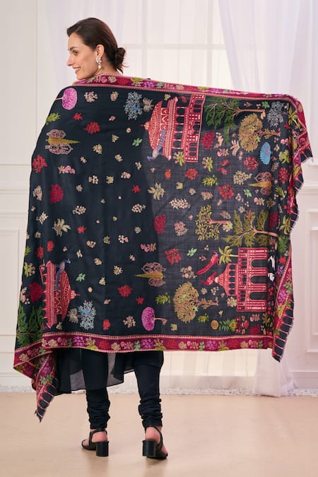 Shop Taroob Black Kalamkari Embroidery Nizam Shawl at Aza Fashions Shop_Taroob_Black Kalamkari Embroidery Nizam Shawl _at_Aza_Fashions