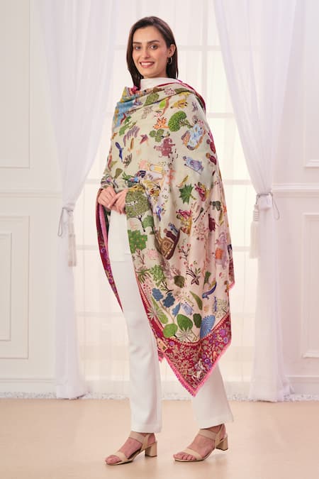 Taroob Beige Shikardar Kalamkari Shawl Online at Aza Fashions Taroob_Beige Shikardar Kalamkari Shawl_Online_at_Aza_Fashions