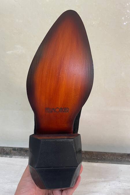 Shop Fellmonger Black Solid Pointed Boots Online at Aza Fashions Shop_Fellmonger_Black Solid Pointed Boots _Online_at_Aza_Fashions