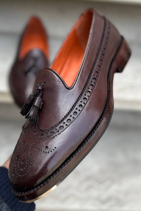 Fellmonger_Brown Solid Tasseled Loafers _Online_at_Aza_Fashions