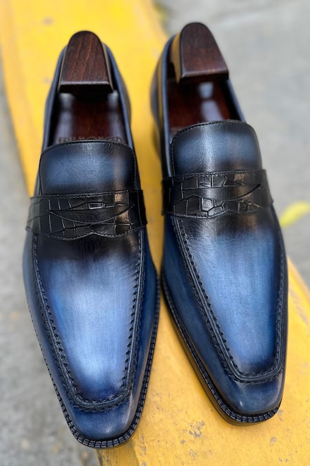 Shop_Fellmonger_Blue Solid Penny Croco Saddle Loafers _Online_at_Aza_Fashions