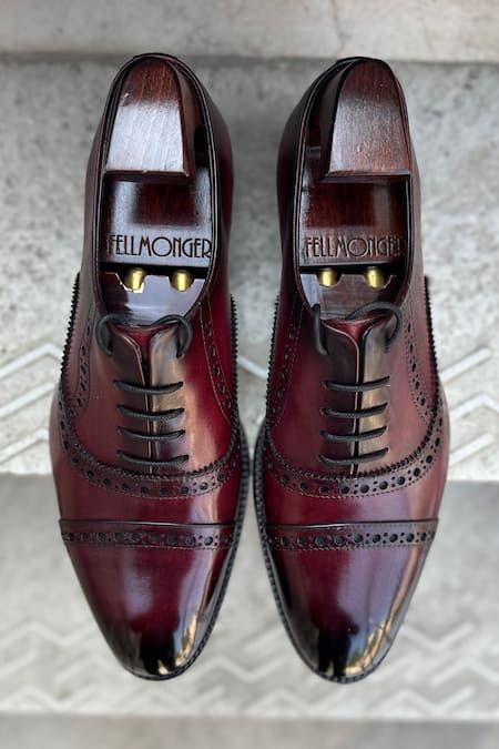 Fellmonger Plain Lace-Up Punched Oxford Shoes 