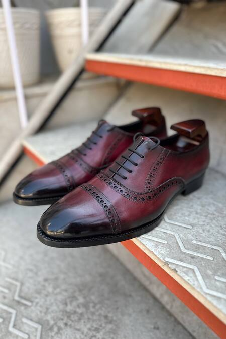 Buy Fellmonger Red Plain Lace-up Punched Oxford Shoes Buy_Fellmonger_Red Plain Lace-up Punched Oxford Shoes