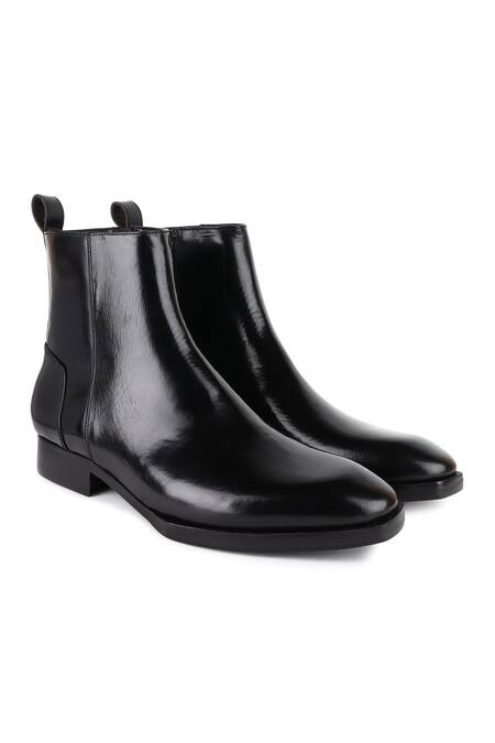 Buy_Fellmonger_Black Plain Leather Boots _Online_at_Aza_Fashions