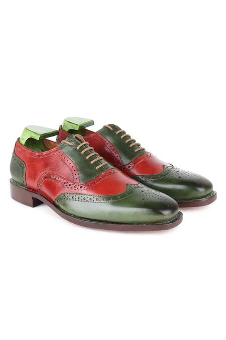 Buy_Fellmonger_Green Glossed Textured Leather Perforated Oxford Shoes _Online_at_Aza_Fashions