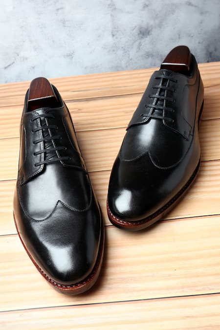 FELLMONGER Black Mirror Glossed Leather Derby Shoes