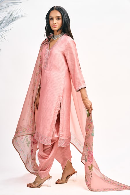 Tanu Malhotra Peach Cotton, Silk Gota Patti, Embroidery V-neck Printed Kurta Dhoti Pant Set Online at Aza Fashions Tanu Malhotra_Peach Cotton, Silk Gota Patti, Embroidery V-neck Printed Kurta Dhoti Pant Set _Online_at_Aza_Fashions